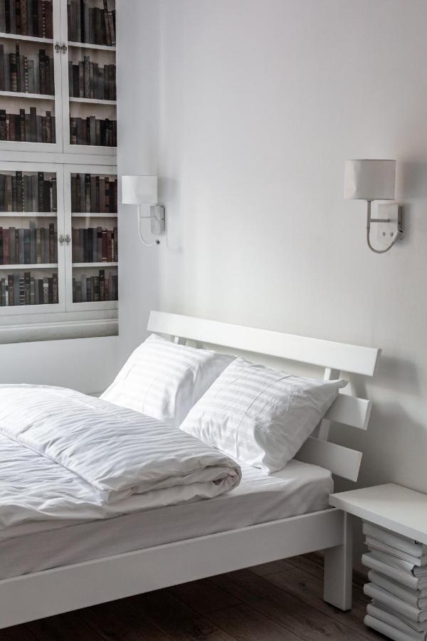 Bookinist Apartment Lviv Ngoại thất bức ảnh