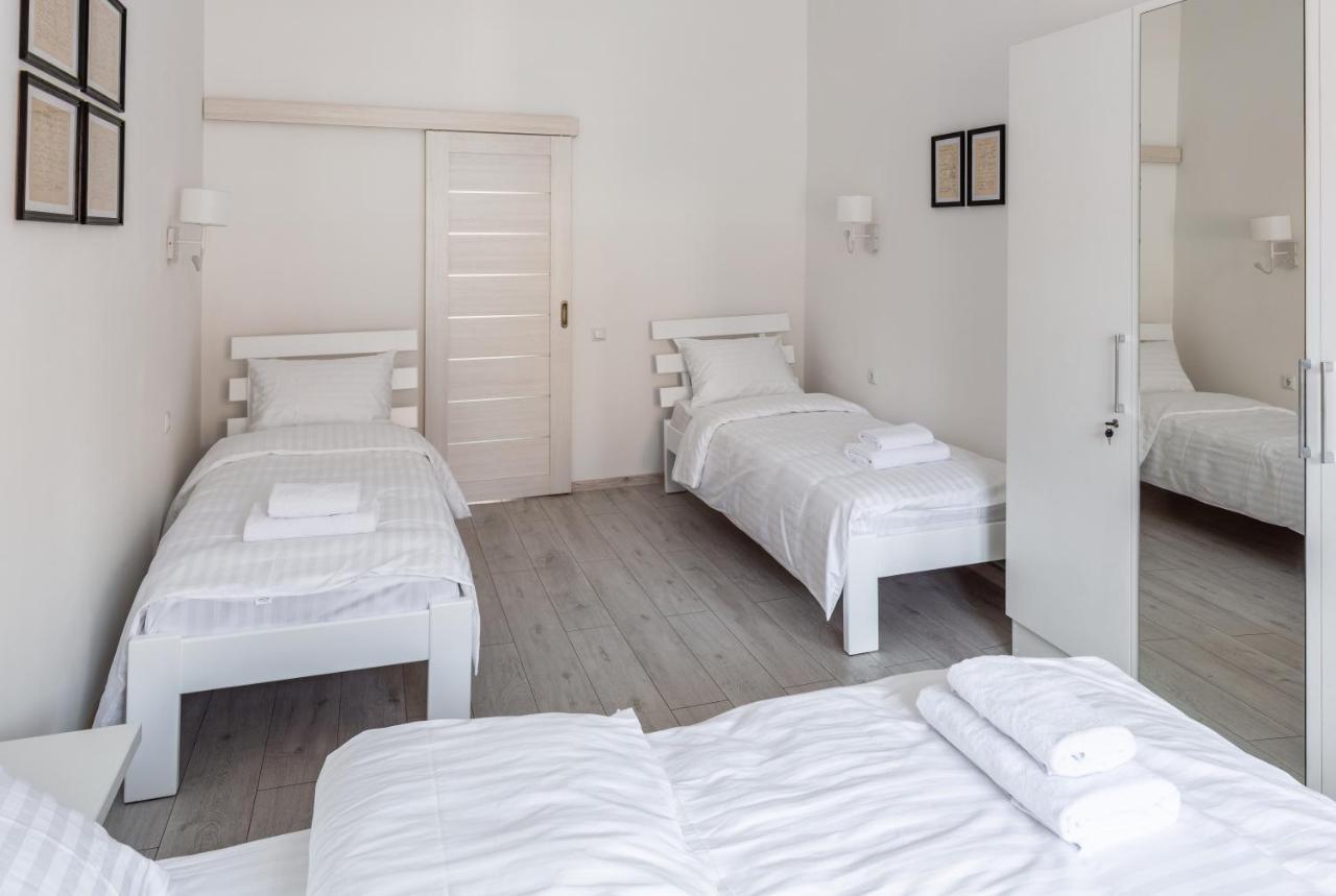 Bookinist Apartment Lviv Ngoại thất bức ảnh
